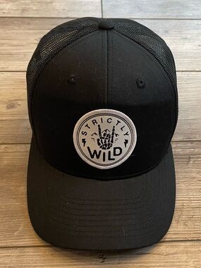 Strictly Wild | Snapback | Size: Youth/Adult